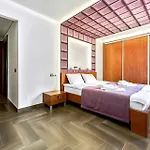 Apartmán Ocean View & Heated Pool *